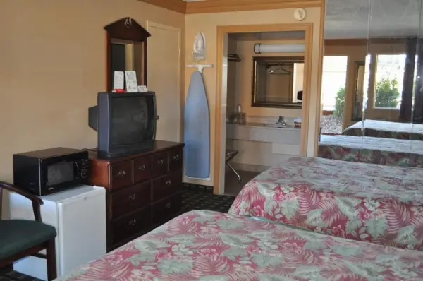Executive Inn and Suites Springdale Main image